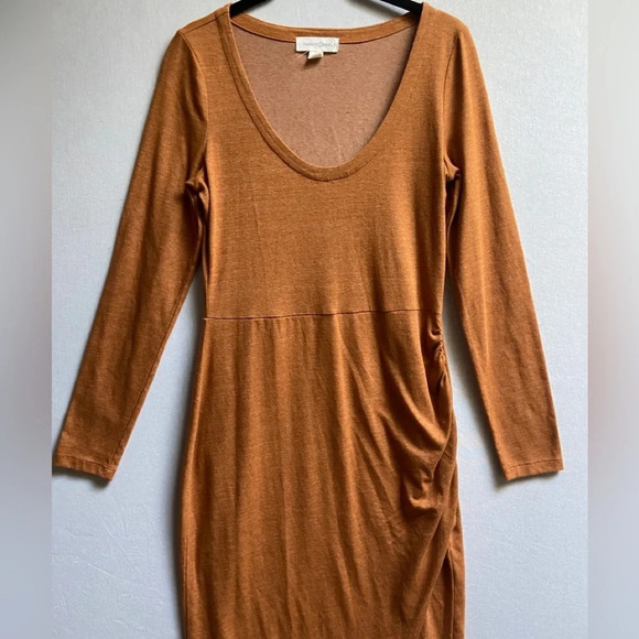 Treasure & Bond long sleeve ruched side slit scoop neck dress Sz  M - Picture 5 of 11